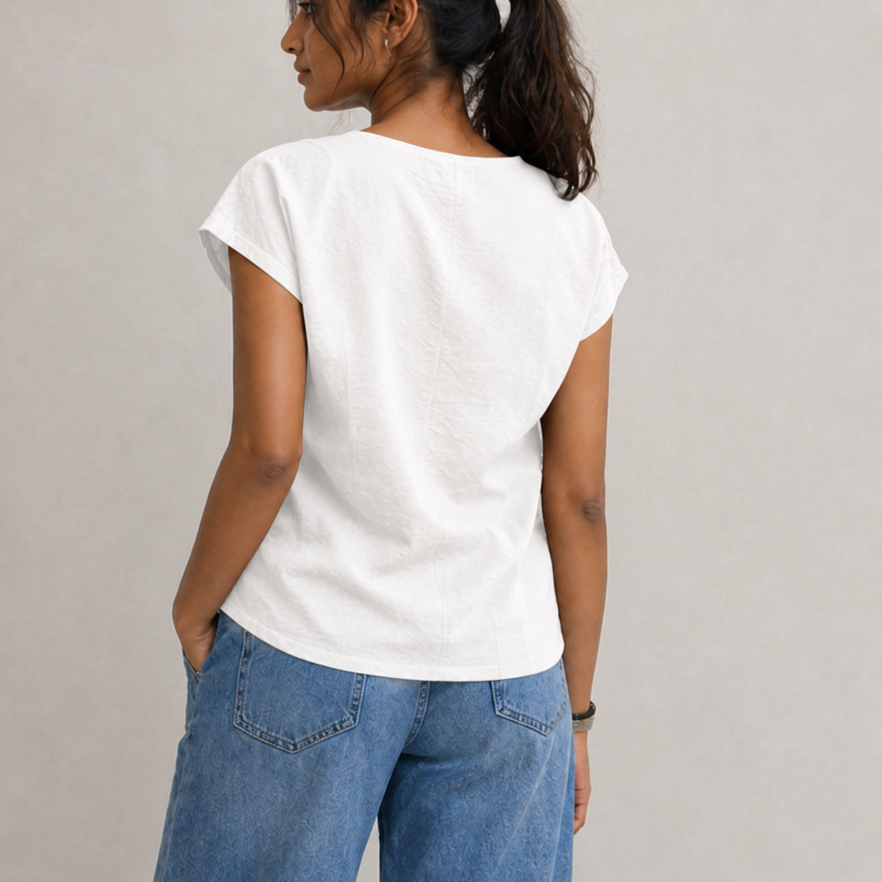 Side Cinch Top in Snow