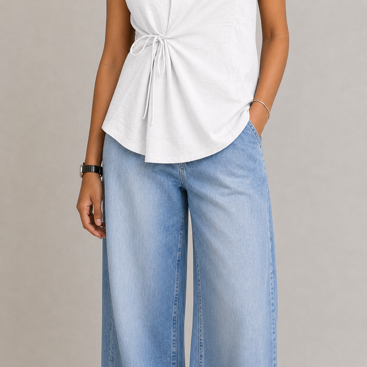 Side Cinch Top in Snow